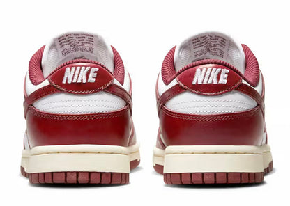 NIKE DUNK LOW PRM VINTAGE TEAM RED (W)