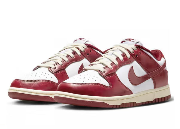 NIKE DUNK LOW PRM VINTAGE TEAM RED (W)