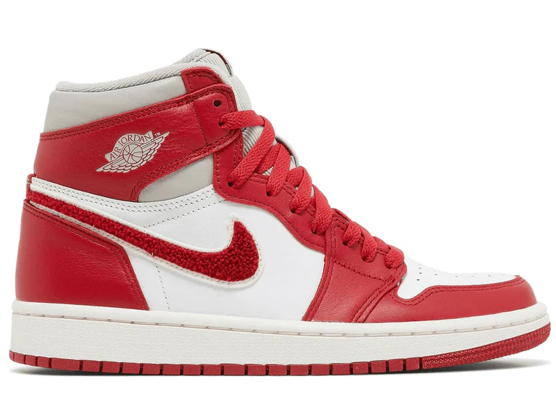 JORDAN 1 RETRO HIGH OG VARSITY RED (W)