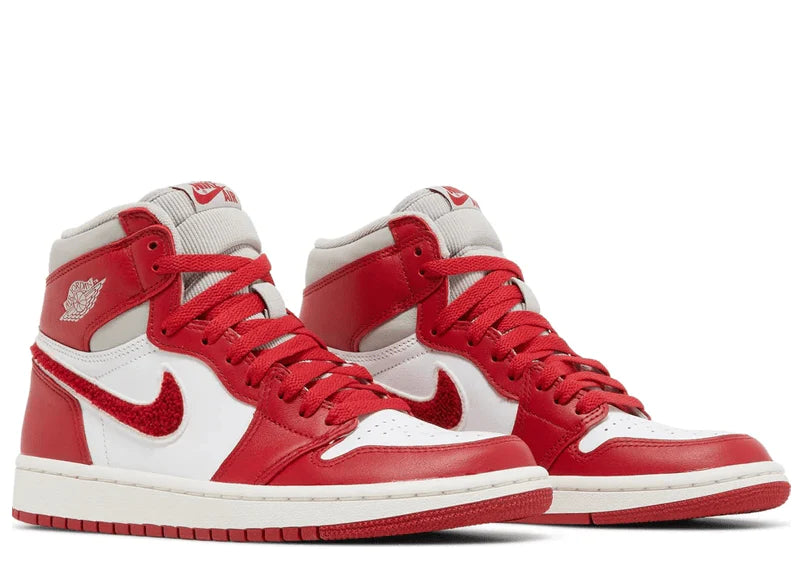 JORDAN 1 RETRO HIGH OG VARSITY RED (W)