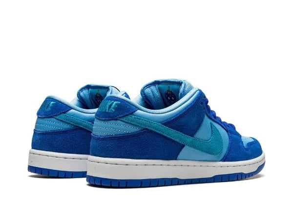 NIKE SB DUNK LOW BLUE RASBERRY